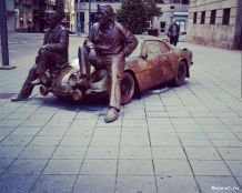 Памятник Renault Alpine в Испании